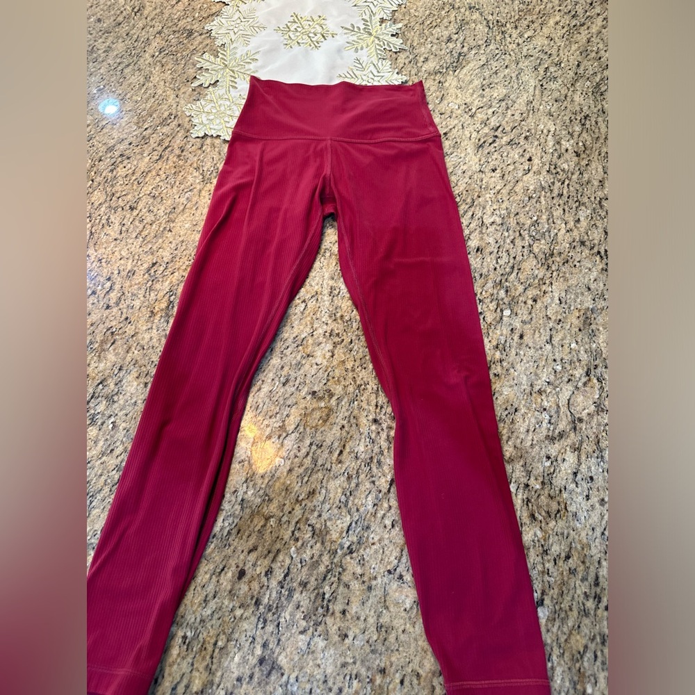 Lululemon leggings 25’
